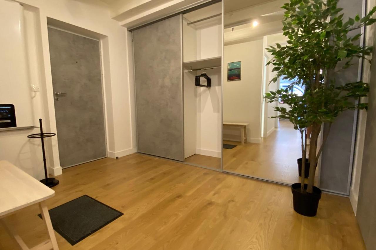 Le Royal 4 - Apartment For 4 People In The City Center Annecy Exteriör bild