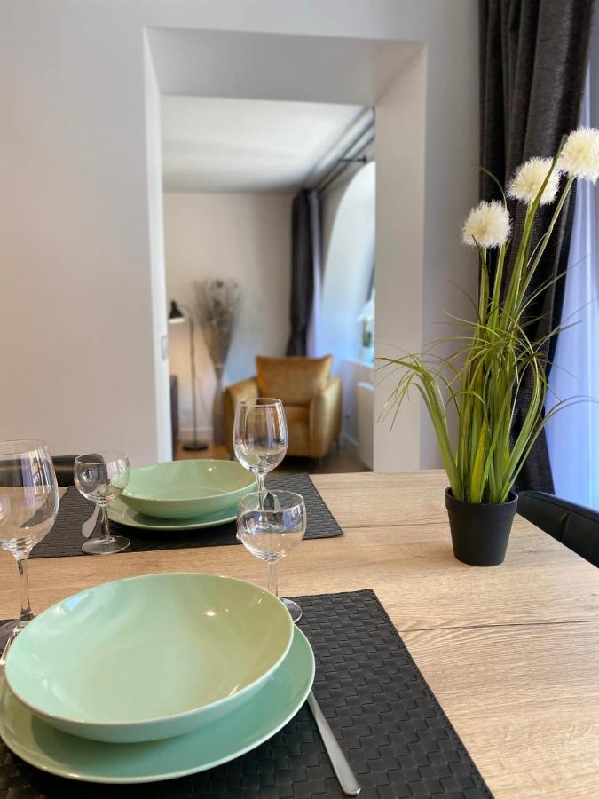 Le Royal 4 - Apartment For 4 People In The City Center Annecy Exteriör bild