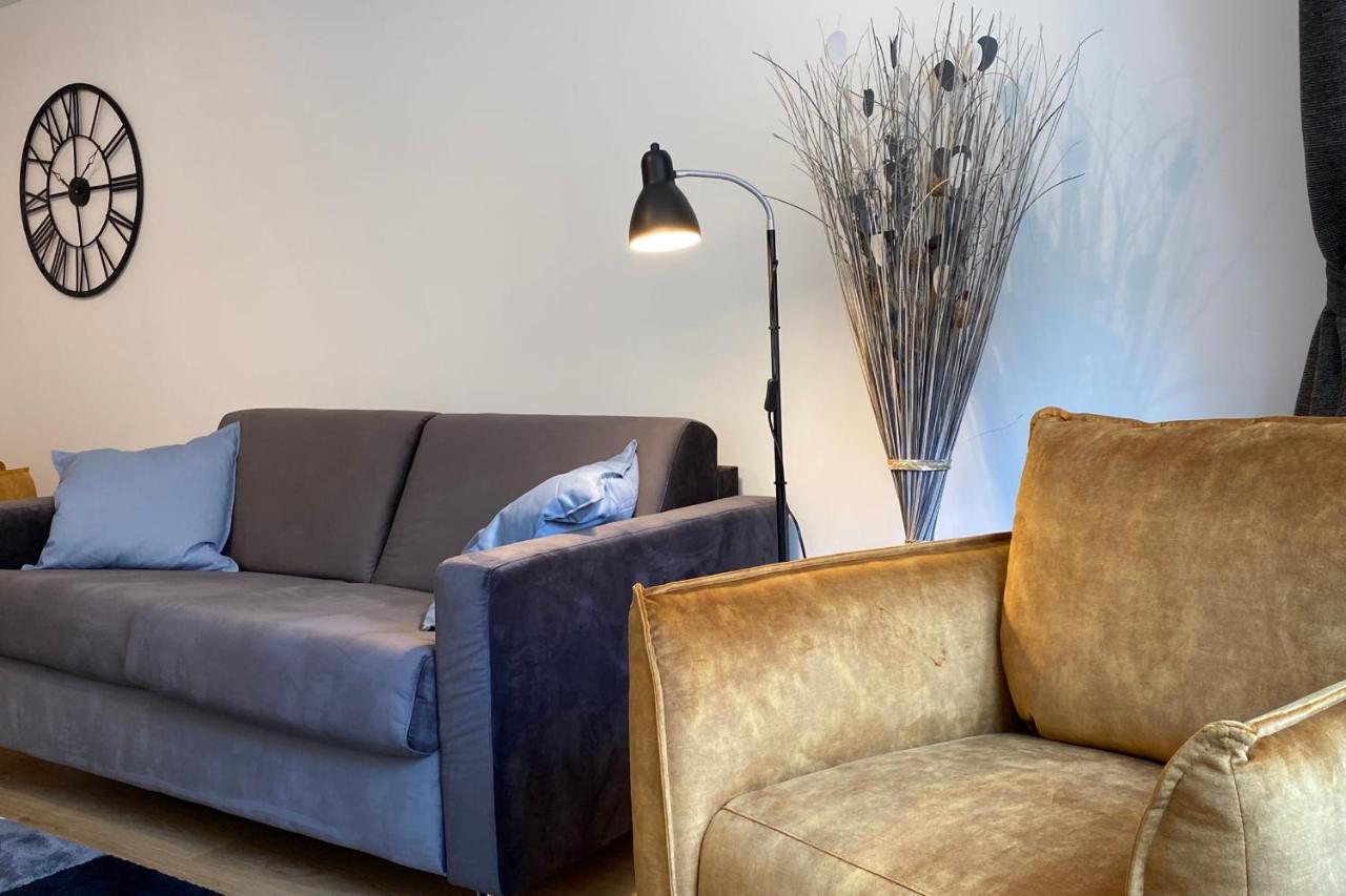 Le Royal 4 - Apartment For 4 People In The City Center Annecy Exteriör bild